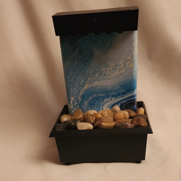 Mini waterfall - Picture 3 of 6